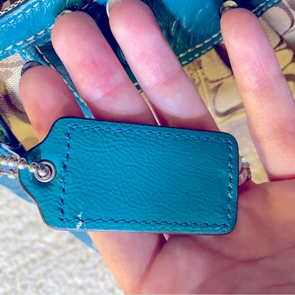 COACH 5-Piece Set INCLUDES FREE CARE CARDS - Picture 6 of 16